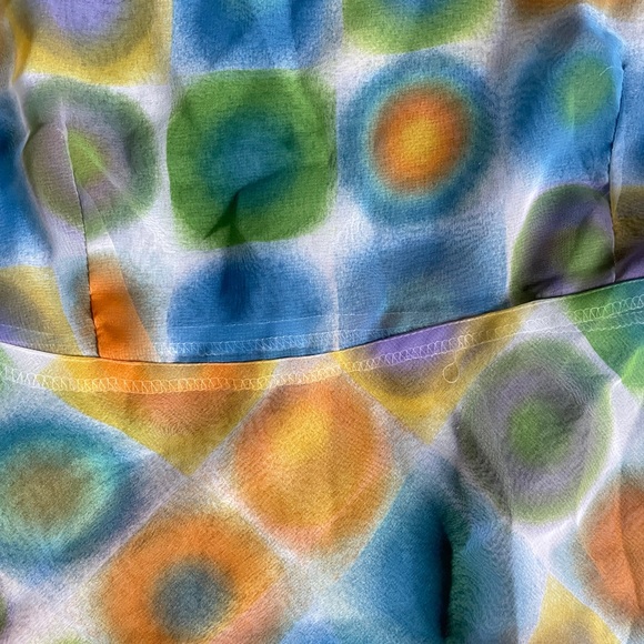 Colorful Geometric Patterned Top - Picture 3 of 5